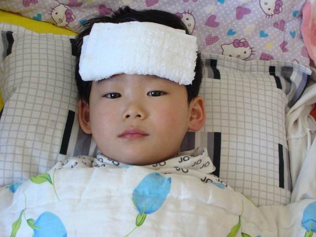                     孩子出生时挺漂亮的，如今越长越丑，朋友的建议让父母醒悟