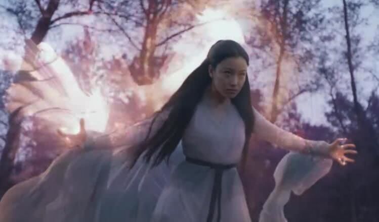 锦觅:我真身霜花,白浅:我真身九尾狐,她:切,跟我比都是垃圾