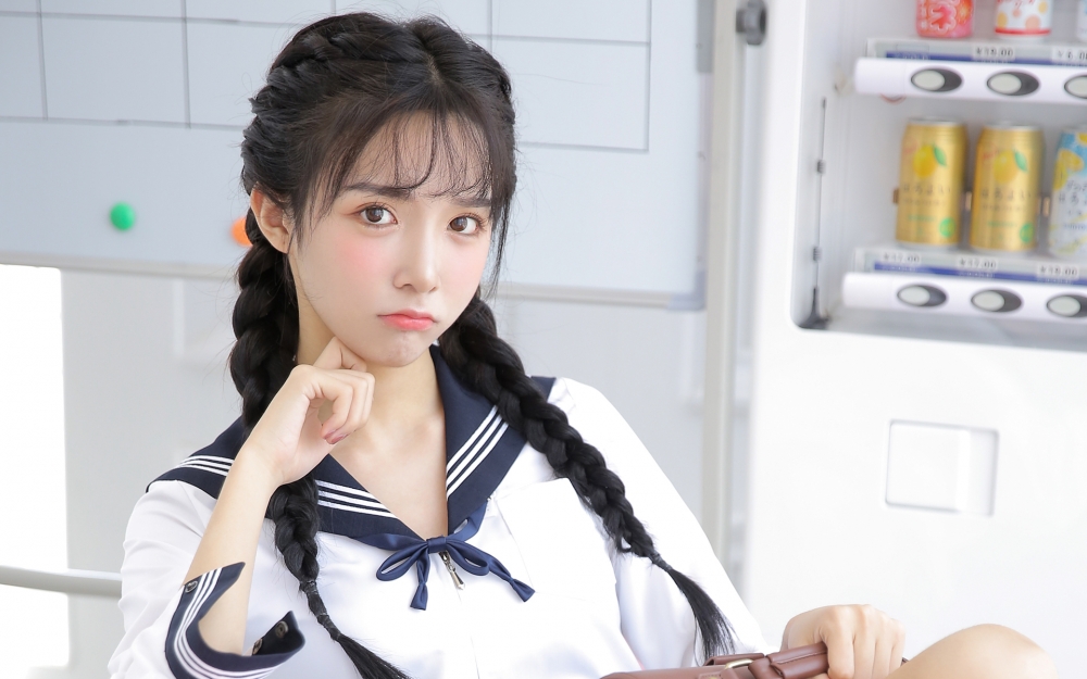 小a广告广告萝莉jk制服写真ktv美女美女图片