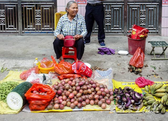 才有啊,后来我们到了距离仁化仅70多公里的湖南汝城就没看见这东西了