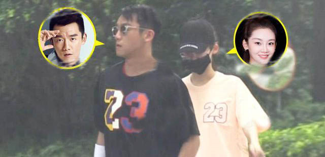 原创郑恺苗苗穿情侣装出游男方当专职司机车内互动太甜蜜