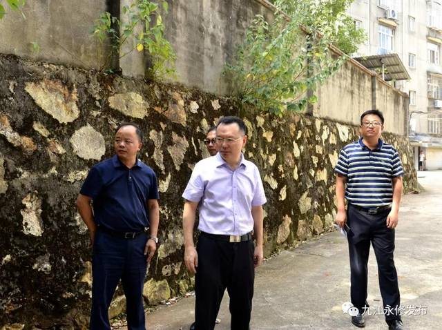 许斌调研城市创建工作