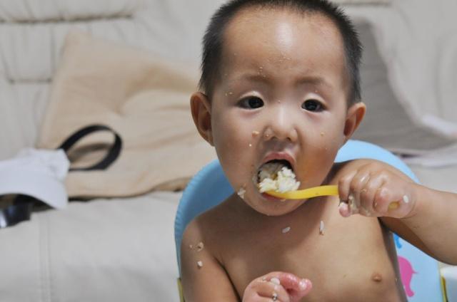                     孩子长个补钙，牛奶和骨头汤哪个好？医生：看清楚，这些误区别踩