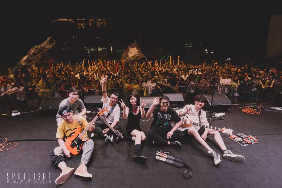 免费送票 旅行团乐队唱响杭州 乐队的夏天 已过去 乐队的夏天刚开始