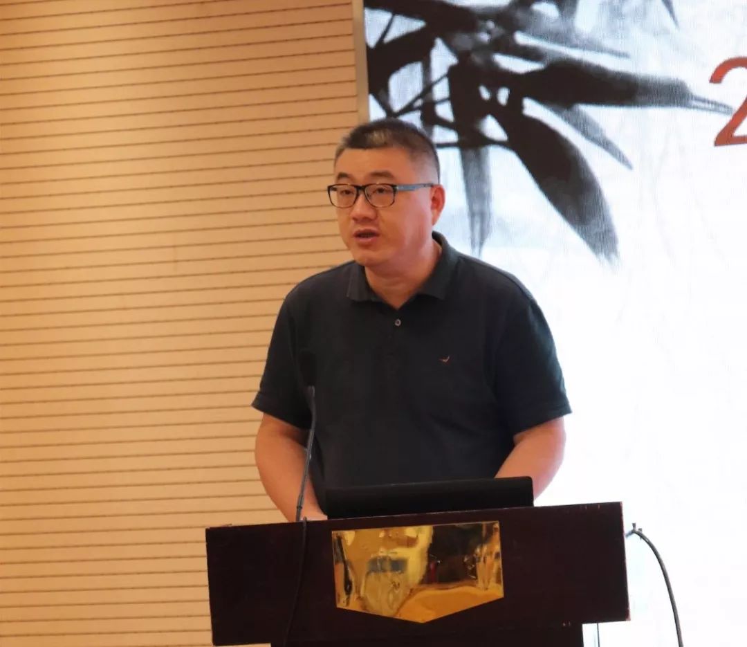 江苏省对外文化交流协会副会长杨力群.