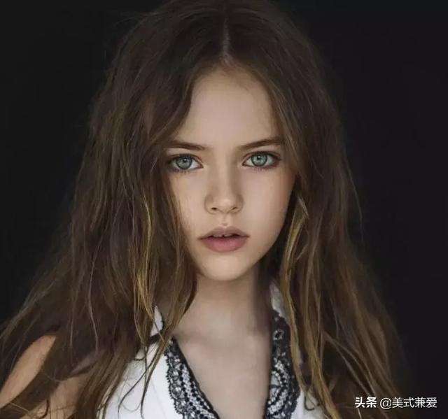 世界上最漂亮的美女第一名视频 0e7c22c0a81f4844a592033b0cd9192b.jpeg