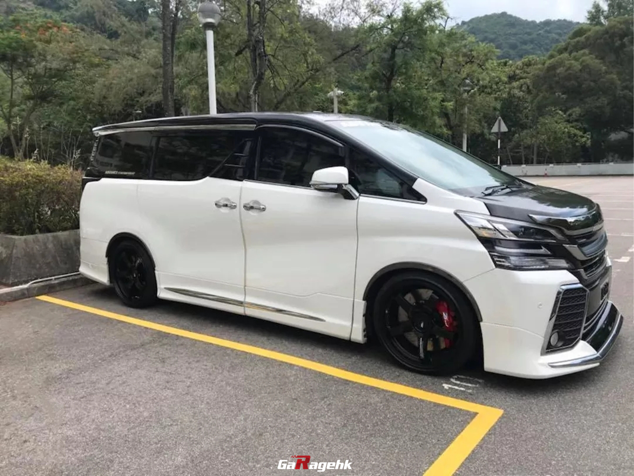 最魔性的mpv,丰田埃尔法改装alcon rc6刹车套件