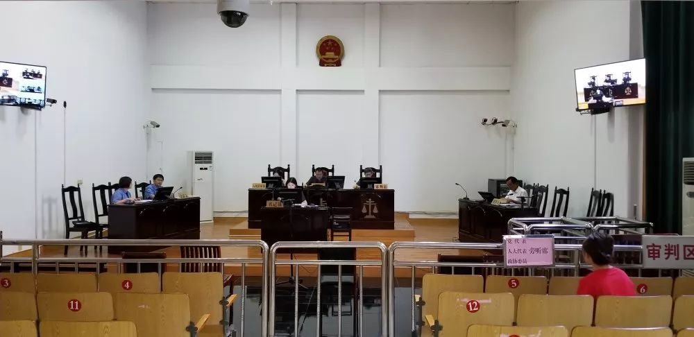 歙县黄山市首例刑事被告人缺席审判案当庭宣判