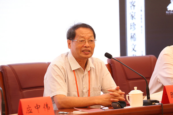 厦门大学国学院院长,历史系教授陈支平认为,从20世纪30年代罗香林撰写