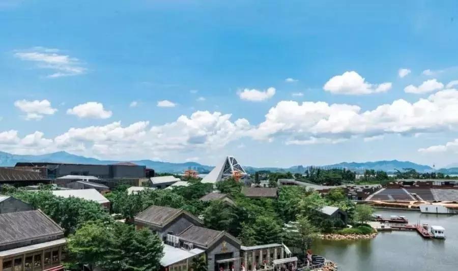 深圳华侨城欢乐海岸八周年斑驳光影岁岁经年