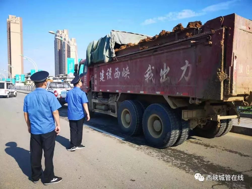 渣土车招聘_还不够火 下半年超万亿基建投资为工程车再添一把柴