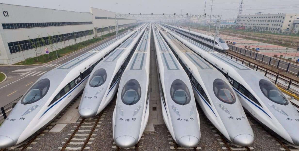 中国高铁开进沙特,外国网友评论:中国基建太疯