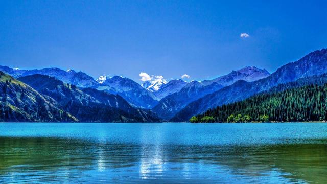 现在可以去新疆天池玩吗 ce0812ad0e65430b923f1020b1ef4848.jpeg