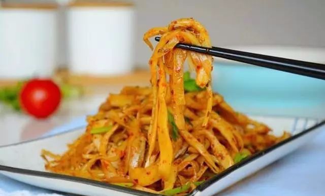 在家怎么做烧烤味金针菇 ce1cb7b40d8740f3bc348bbebeb64a15.jpeg