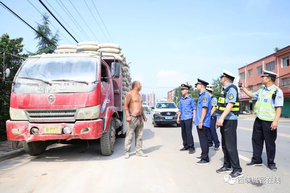 渣土车招聘_还不够火 下半年超万亿基建投资为工程车再添一把柴(5)