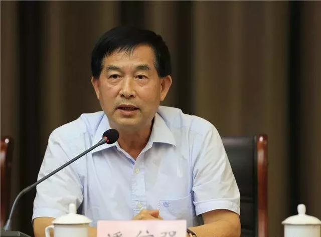 亚厦董事长_亚厦董事长长子丁泽成(3)