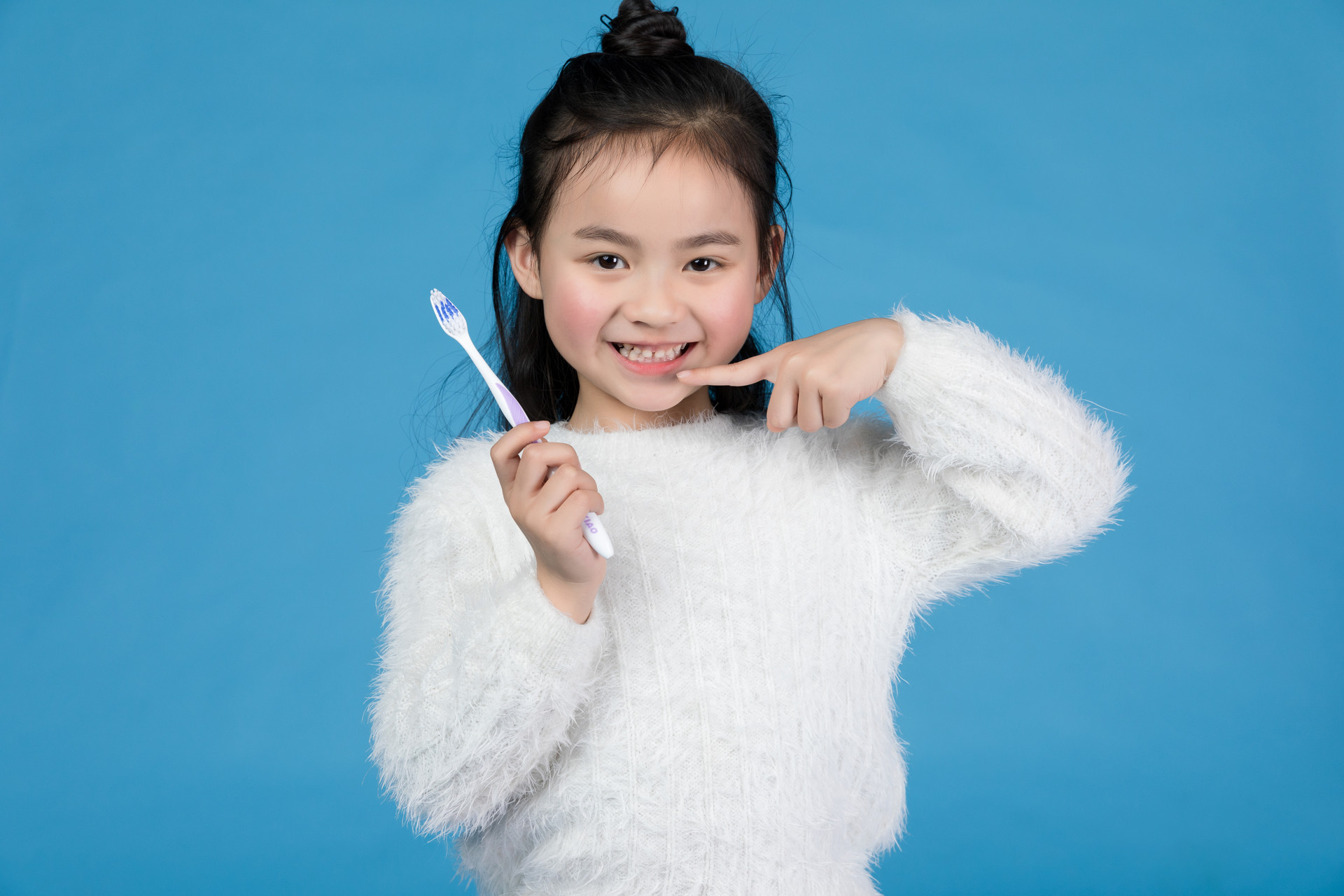                     原创            孩子不过是口腔溃疡，结果却危机生命，原来溃疡与癌距离这么近
