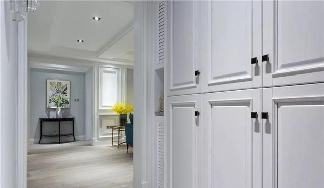 入户鞋柜设计轻奢 fc98d7cf0f6a47cbabbc396374e203c4.jpeg