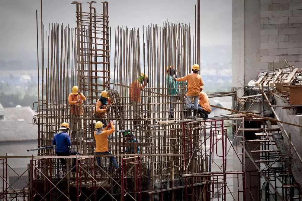 台风过后 禁止建筑工地 带病 复工 违者将约谈 扣分 行政处罚 进行