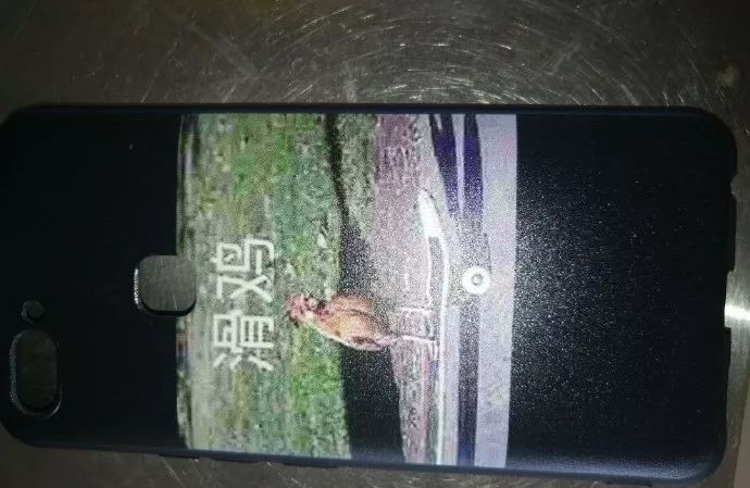 做手机壳的店视频 19cc3c40e3d7421da28e282f549e1cb2.jpeg