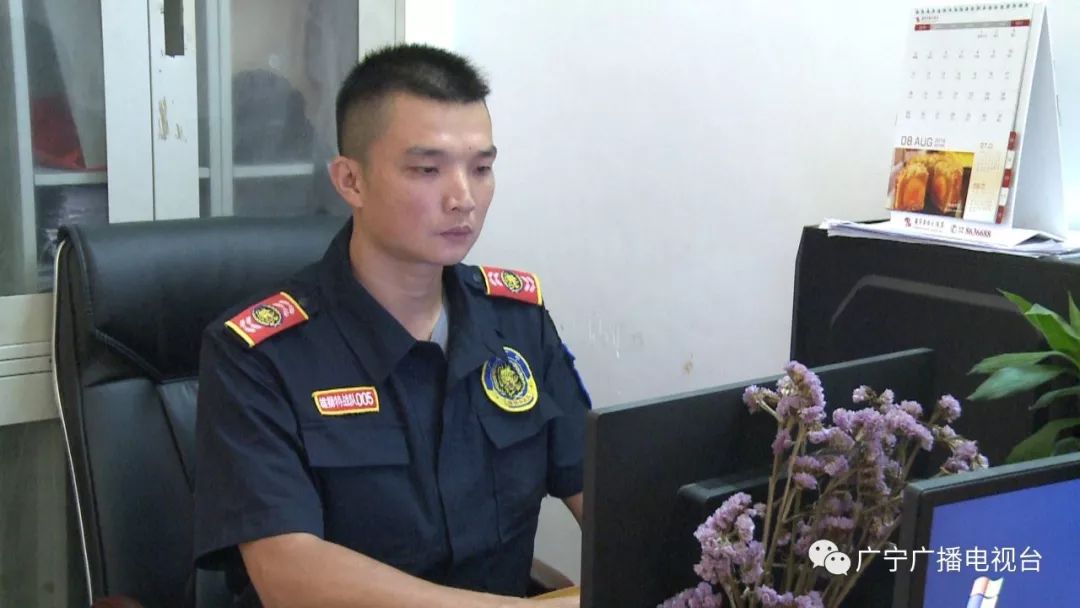 最美国防动员标兵骆善华初心不改军装永不褪色