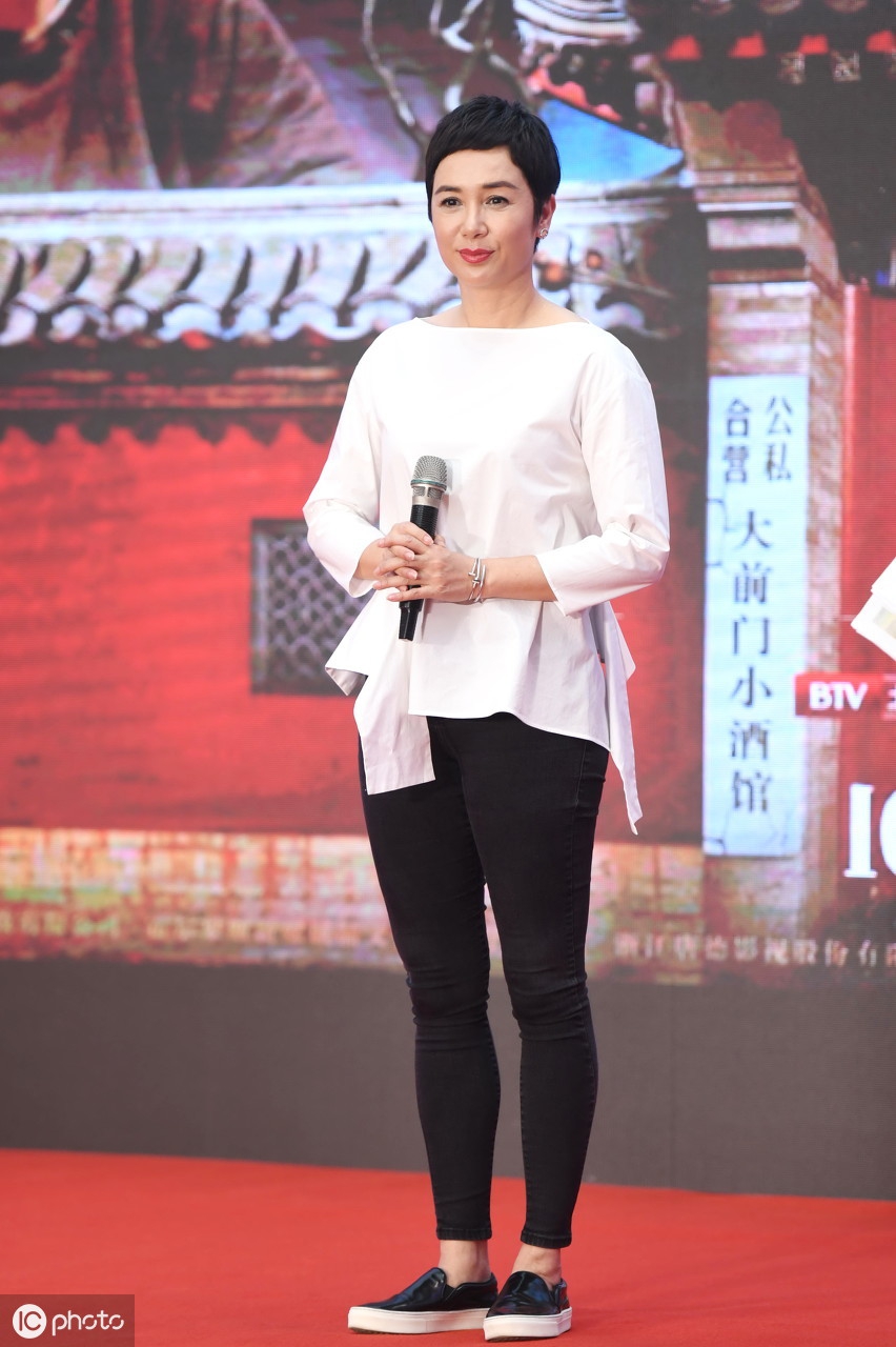 顾长卫老婆——蒋雯丽个人相册