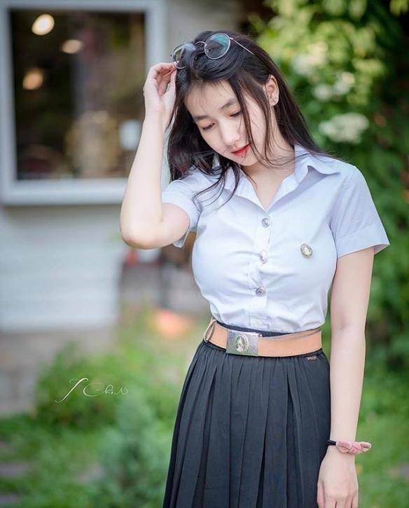 背心下的白嫩皮肤 泰国清纯治愈女大学生美照赏 真钱捕鱼棋牌游戏大全