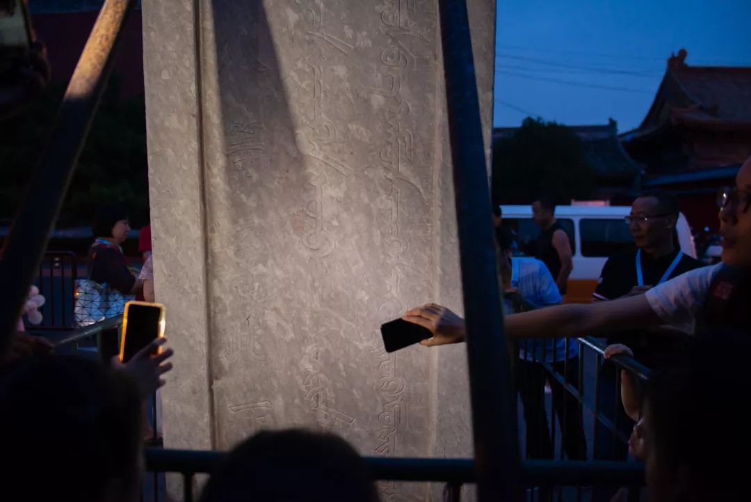 跨越生死界限的探访，解析老公梦中外婆之谜