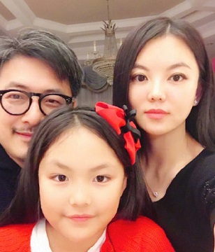李湘女儿王诗龄和天天同框合影,网友:天天长帅了,王诗龄胖了 fg电子游戏平台