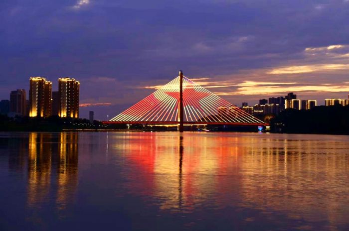 首钢的gdp_CBA首钢主场险胜 国内球员接连续力