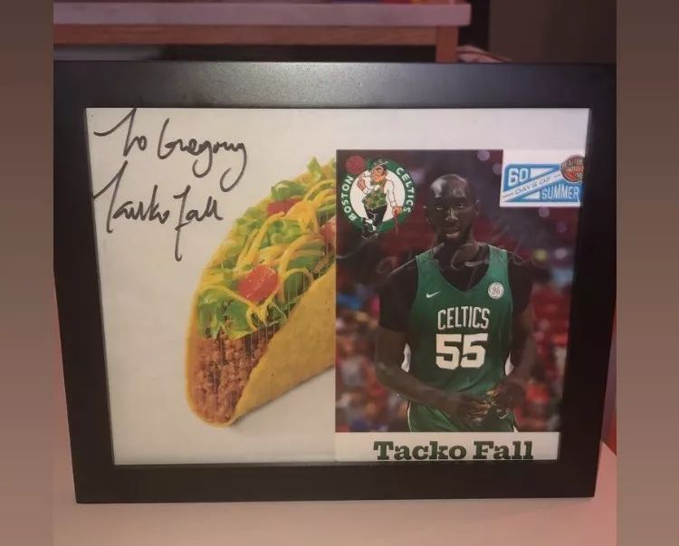 请绿军新秀 tacko fall (塔科·法尔) 签名