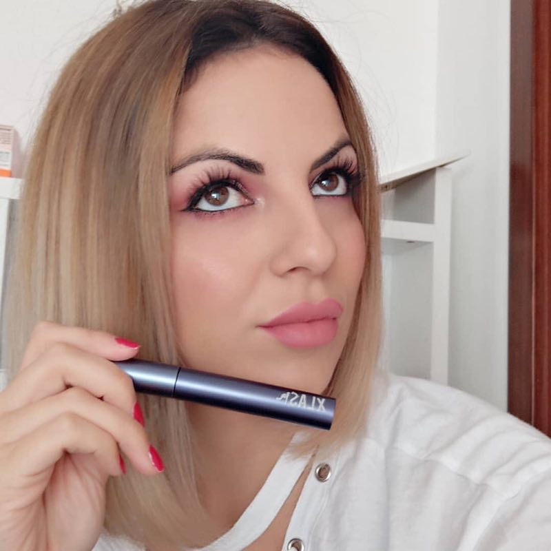 睫毛增长|欧美眼妆的另一大隐藏重点:长翘密粗黑的睫毛!