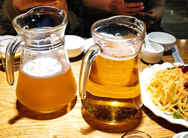 啤酒喝多了怎么解醉 a8065f1382b94435bd29528d3b18e079.png