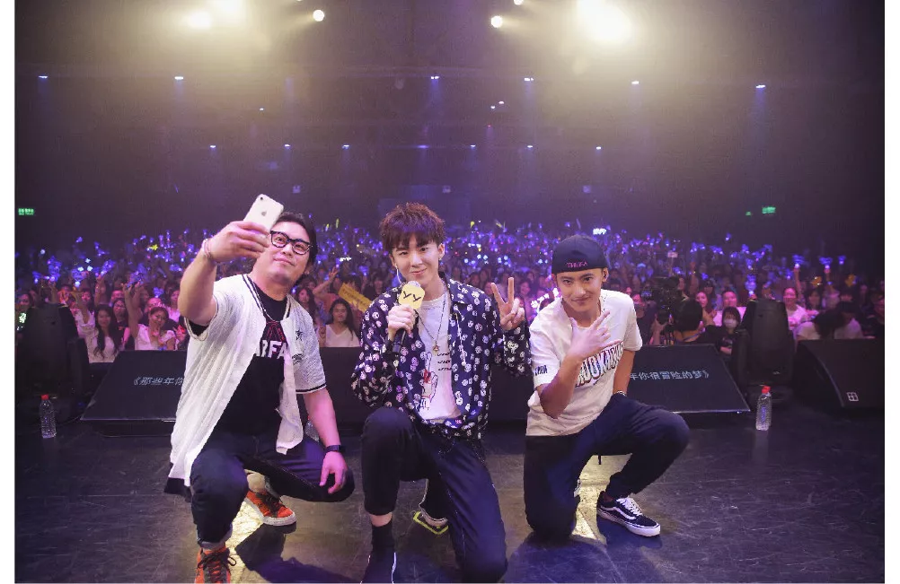 横店十三哥最新视频完整版 adfa3ca04ba24808b2a51712a364aa6a.png