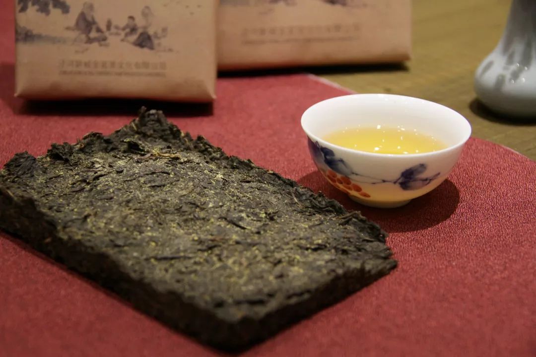 灞变笢鍎掓偊鍫傛暀鑲茶_奔波儿灞与灞波儿奔(3)