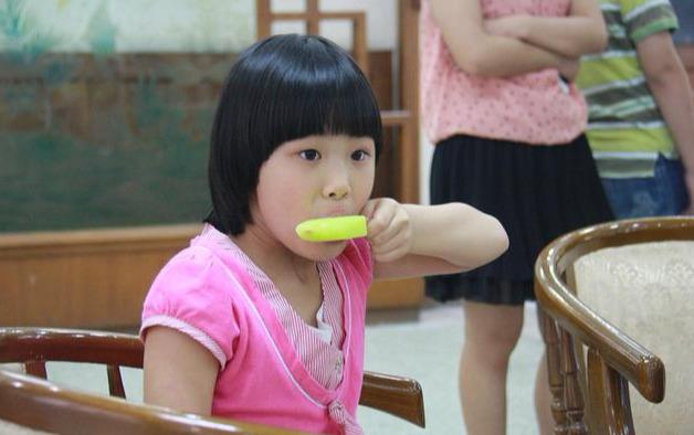                     医生子女为何不生病？偷走孩子抵抗力的“好习惯”，医生从来不做