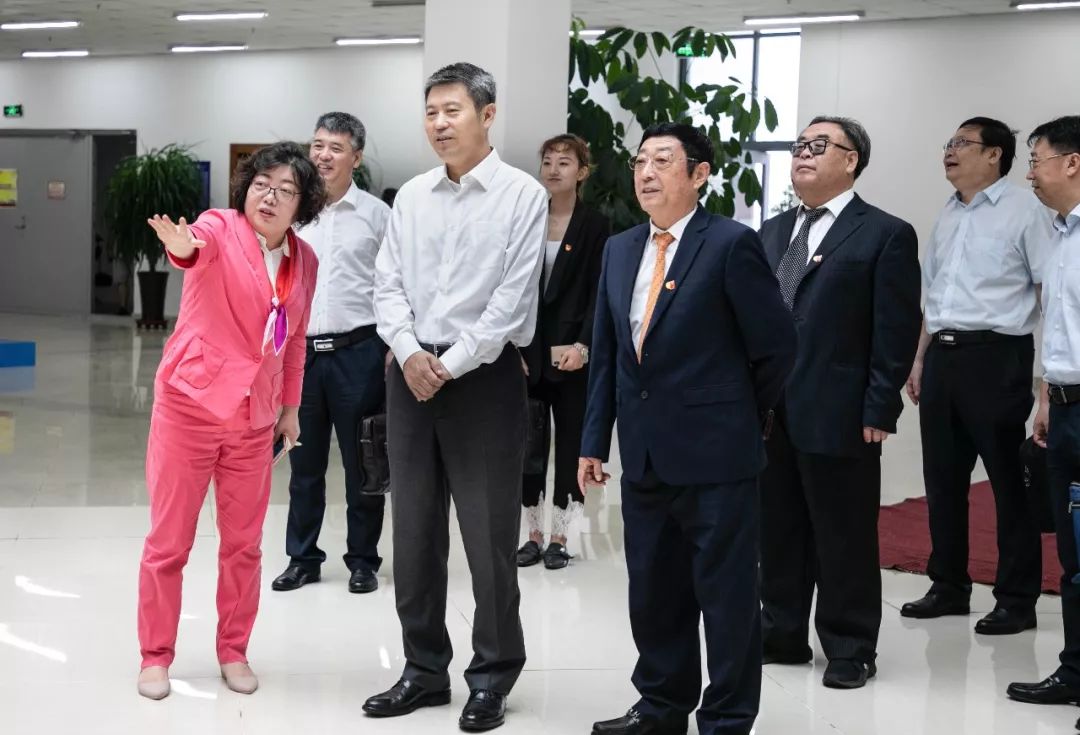 省教育厅厅长冯守权到大连艺术学院调研
