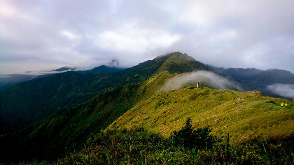 这几座台湾百岳你挑战了吗？登山人心中的百岳排名！_手机搜狐网