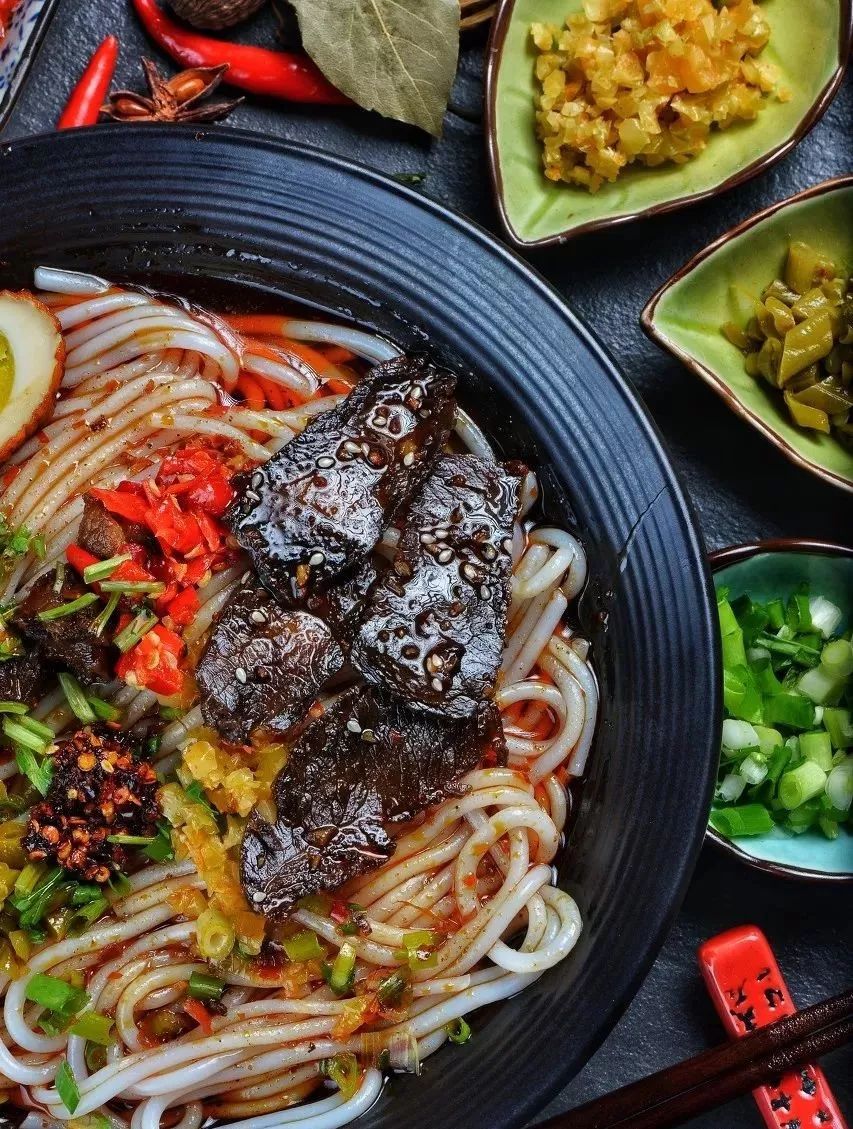 被《向往的生活》馋哭了，湘西美食等你解锁！