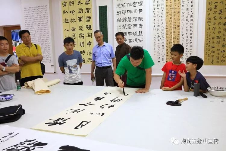 本次书法展共展出作品118幅,海南省书法家协会主席团倾情支持,用他们