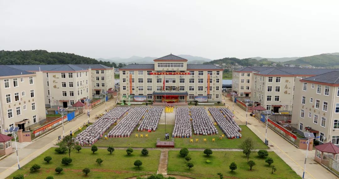 今年以来,鹿州监狱根据司法部的部署和安排,切实提高政治站位,坚守