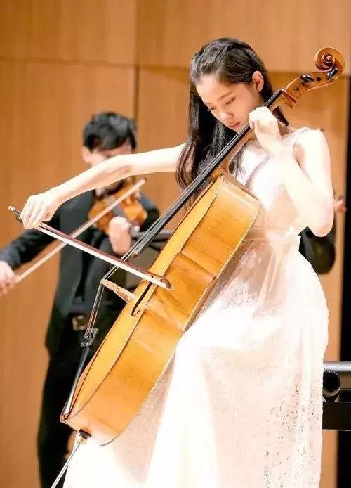 欧阳娜娜的曲谱_欧阳娜娜性感图片