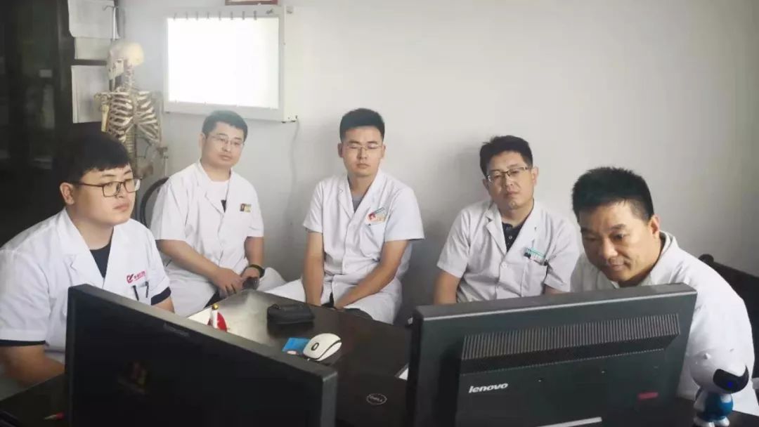 【新闻】莱钢医院脊柱手足外科:线上听课与专家"面对面"