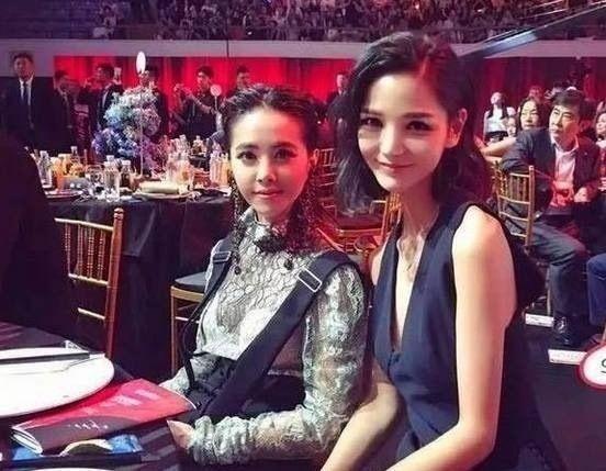 怎样当明星粉丝 f6771379dd0242748e472ba379e836d7.jpeg