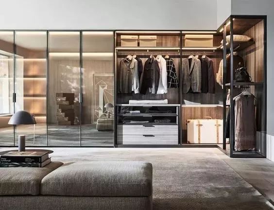 如何选择适合自己的衣帽间风格 34042f3bf1e446ff9a80b7f994a2334d.jpeg