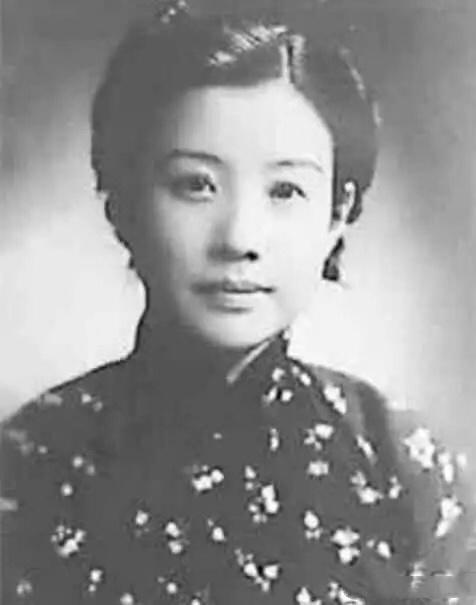 这就是黄金荣背后的妻子与军师,上海青帮真正的创始人之一,林桂生.