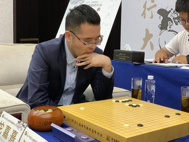 世界围棋巅峰对决阜阳收官 柁嘉熹胜江维杰夺冠