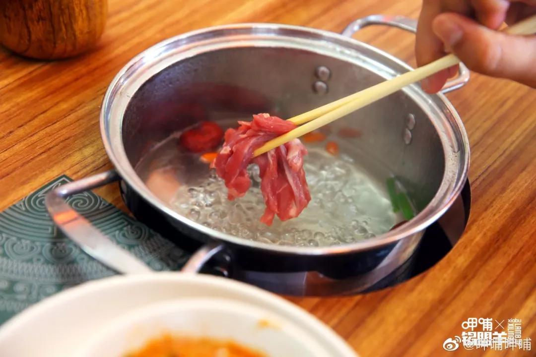 呷哺人均消费_呷哺呷哺