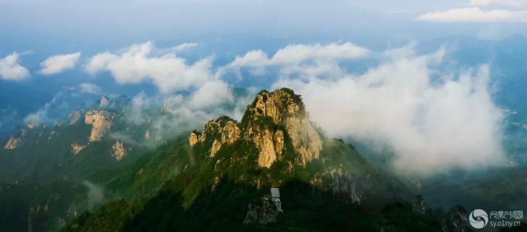 南召自然风景社旗县是河南省南阳市下辖县,位于伏牛山南麓,河南省西