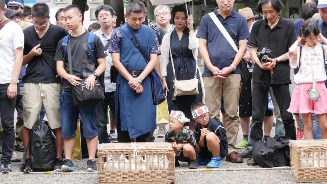 细看日本令和年代第一个靖国神社8·15